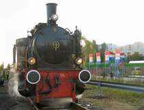 Lok AMPFLWANG vor Sonderzug aus Schmachtenhagen am derzeitigen Endpunkt Berlin Wilhelmsruher Damm am 3. 10. 2008