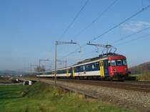 RBe 540 075-9 am 27.11.04 auf der Reussbr�cke zwischen Oberr�ti und Rotkreuz