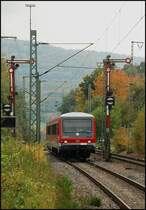 Der 628 338 auf der Fahrt nach Ellwangen. Aufgenommen am 08.Oktober 2008 in Goldsh�fe.