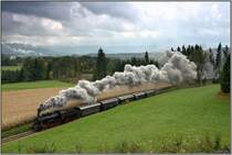 Dampflok 657.2770 f�hrt mit einem Sonderzug von Timelkam nach Ampflwang. 4.10.2008