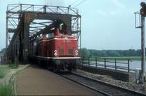 211 024  Karlsruhe  alte Rheinbr�cke  01.06.84