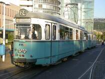 Am 26.09.2008 unternahm ich mal eine Stra�enbahntour durch Heidelberg. Wohl immer im Doppel sind diese beiden Wagen unterwegs. Aufgemommen um 18:12 Uhr am Hauptbahnhof. 