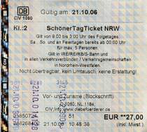 RHEINE (Kreis Steinfurt), 21.10.2006, Schöner Tag Ticket NRW für maximal fünf Personen, gelöst am Automaten im Bahnhof Rheine -- Fahrkarte eingescannt