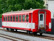 MGB - 2 Kl. Personenwagen B 4268 im Bahnhofsareal von Visp am 01.09.2008