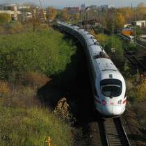 Zwei DB 411er sind als ICE 25 am 5.11.2008 in Regensburg unterwegs. Planm��ig besteht der Zug aus einem 411 und einem 415.