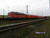 140 649-5 vor einem Zug der DB Notfalltechnick am 10. November in Maschen. 