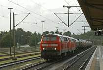 218 454-7 und 218 185-7 warten am 20.08.2008 in Itzehoe auf die Abfahrt nach Maschen.