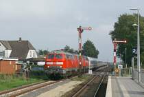 Gleich drei 218er waren am 26.08.2008 vor einem IC nach Westerland.Gef�hrt von 218 311-9 von DB AutoZug Sylt-Shuttle  durchfuhr er auf dem Bild den Bahnhof von Klanxb�ll.