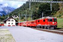 RhB - Regioexpress 1245 von Disentis nach Scuol am 19.08.2008 in Lavin mit E-Lok Ge 4/4 II 617 - A 1239 - B 2391 - B 2443 - B 2446 - D 4207 - AB 1563
