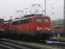 140 184 am 14.November in Maschen, man sieht sehr sch�n die Scherenstromabnemer und es leuchten das Spitzen-und Schlusslicht am F�hrerstand 2.