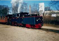 Viele Jahre der Liebling beim Rasenden Roland: Walter Seidenstickers Nicki/Frank S.Aufgenommen im M�rz 1997 mit dem Traditionszug nach G�hren in Sellin.