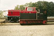 Die gro�e und die kleine Diesellok beim Rasenden Roland im Oktober 1999.