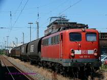 Von der DB 140 737 gef�hrter G�terzug f�hrt auf der rechten Rheinstrecke in K�nigswinter Richtung S�den.

01.07.2008 K�nigswinter