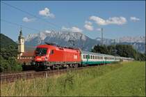 So h�tte ich die 101 016 gerne abgelichtet, h�tte warscheinlich auch geklapt. Naja das n�chstemal kommt bestimmt.... Die Salzburger 1116 039 wird mit dem IC 84  Michelangelo , Rimini - M�nchen Hbf, vor dem Kaisergebirge und dem Kloster Raisach abgelichtet. (10.07.2008) 