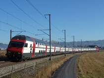IR Pendel (Z�rich - Luzern) am 8.1.04 auf dem Streckenabschnitt Zug - Cham