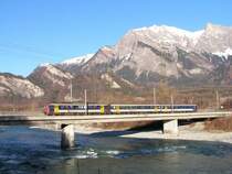 Regional Pendel RBe540 Chur-Ziegelbr�cke-Chur,auf der Rheinbr�cke bei Bad Ragaz am 10.01.05