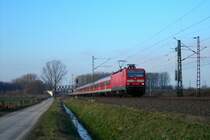 143 175 mit einem  Indians-Sonderzug  bei Hannover