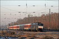 E189 092  CITY NIGHT LINE  bringt den CNL 420/1300 Eridanus/Apus, Milano Centrale - Dortmund Hbf, zum Zielbahnhof. (30.12.2008)