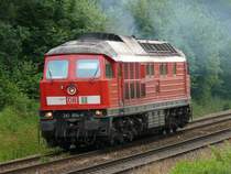 Ein Bild aus vergangenen Zeiten, als es zwischen Montzen und dem Gemmenicher Tunnel noch keinen Fahrdraht gab. 241 804-4 dieselt zur�ck nach Aachen-West. Aufgenommen am 28/06/2008 in Gemmenich/Botzelaer.