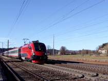 1116 215 ist mit OIC747  Wiener-Volkshochschulen  bei Redl-Zipf unterwegs; 090124
