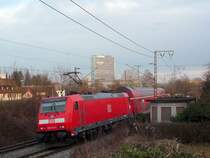 Die Schublok 146 214-2 des RE 19611 aus Stuttgart Hbf erreicht in K�rze den Endbahnhof Singen(Htw). 02.02.09