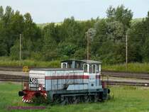 Arcelor 361. Diese C-gekuppelte Stangendiesellok steht als Denkmal bei Arcelor-Mittal in Florange-Ebange.
Florange-Ebange (deutsch Fl�rchingen-Ebingen), nahe bei Thionville (Diedenhofen) an der M�ndung der Fensch in die Mosel gelegen, wurde in den 1950/60er Jahren zu einem Zentrum der lothringischen Schwerindustrie ausgebaut. Das Stahlwerk geh�rt heute zu Arcelor-Mittal.
30.07.2007