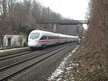 4011 590-9  Wien  der �BB als ICE 260 von Wien Westbahnhof nach M�nchen Hbf nach 4-st�ndiger Fahrt am M�nchner Nockherberg.