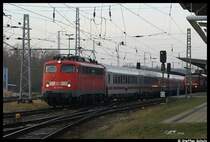 IC 1909 aus Rostock nach K�ln fuhr am diesem Sonntag den 11.01.09 mit der 110 329. Aufgenommen Rostock Hbf