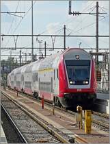 Der CFL Wendezug mit Steuerwagen 010 an der Spitze und geschoben von der Werbelok 4019, aufgenommen w�hrend der Einfahrt in den Bahnhof von Luxemburg am 04.10.08 (Jeanny)