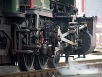 Nach einem neuerlichen Zylinderwechsel ist die 671 der GKB seit 2.2.2005 wieder betriebsbereit und wird am 8.2.05 einen IGE Eisenbahn-Romantik-Sonderzug von Graz nach Wies und wieder retour f�hren