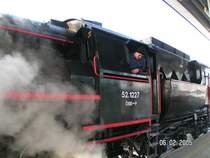 Die 52.1227 unter Dampf in Gleisdorf.
<a href= http://www.bahnbilder.de/kauf  target= _blank ><img src= http://www.bahnbilder.de/counter/counter_new.php?key=189245413  alt= Bahnbilder.de  title= bahnbilder.de  border= 0 ></a>


