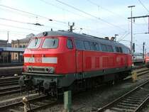 218 108 bei einem l�ngerfristigen Aufenthalt in Hannover Hbf im Februar 2004