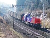 Am 843 086-0 am 8.2.05 kurz vor der Reussbr�cke zwischen Rotkreuz und Oberr�ti