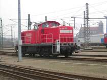 Derzeit gibt es in Wismar nicht mehr viel zu tun! Die Br 298 gibt es hier wohl nicht mehr? 290 565-1 wartet mit 290 001-7 im Industriegebiet auf neue Aufgaben. 4.03.09