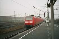 Am 31.01.2005 fuhr 146 031-0, mit dem RE5  Rhein-Express  nach Koblenz, in den D�sseldorfer Hbf ein.