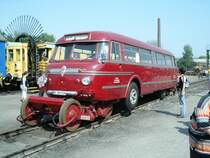 Der Schiene-Stra�e-Bus im Eisenbahnmuseum in Bochum-Dahlhausen.