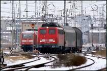 140 459-9 mit -45504- verl�sst den Hbf Stralsund mit Ziel Mukran.   am 12.02.09 