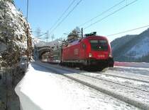 1116 026-4 f�hrt am 5.2.2005 eine CityShuttlegarnitur �ber das Krauselklauseviadukt