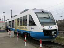 Ostseelandverkehr mit Triebwagen 703 tankt noch einmal bevor sie nach Rathenow zur�ck f�hrt. 12.03.2009