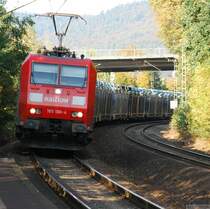 25 Minuten in Marburg S�d (VIII). 

Da f�hrt noch schnell eine Ladung Autos durchs Bild (06.10.07).