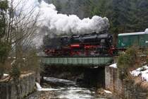 58 311 auf der Schwarzwasser Br�cke kurz nach Antonsthal am 28.03.09.