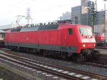 120-112-8 wird in k�rze den Nachtzug nach Berlin von Hannover �bernehmen. 