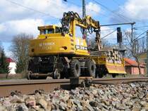 In Brahlstorf ist DGT beim Schwellenwechseln. 24.03.2009