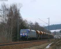 152 138-4  Albatros  mit dem FZT 55834 (Villingen-Offenburg GBf) und 294 096-3 am Schluss am km 70,0 23.3.09