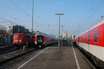 M�nchen Ost am 21.03.09: links 110 284 hat den CNL 1289 aus Hamburg gebracht, mittig CNL 1211 aus Berlin, rechts Az 13315 Dortmund -> Salzburg