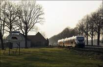 Kurz vor Warendorf konnten VT726 und VT706 erneut dabei abgelichtet werden wie sie als RB67 (NWB81558)  DER WARENDORFER  nach Bielefeld Hbf unterwegs sind. (31.03.2009)
