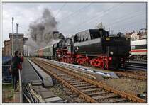 52 8177-9 am S-Bahnhof Greifswalder Stra�e.
05.04.2009