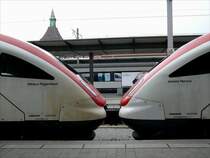 Kupplung der beiden ICN RABDe 500 Triebz�ge  Jeanne Hersch  und  Niklaus Riggenbach ; Basel SBB, 25.03.2009
