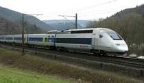 TGV-POS Z�rich-Paris, abgelichtet bei Gelterkinden am 14.04.2009