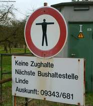 Hier am ist der letzte Zug abgefahren am HP Sachsenflur w�hrend die Z�ge noch durchfahren 4.4.09